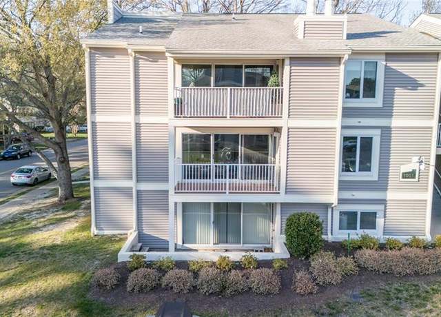 Property at 1001 Autumn Woods Ln #105, Virginia Beach, VA 23454, 2 beds, 2 baths