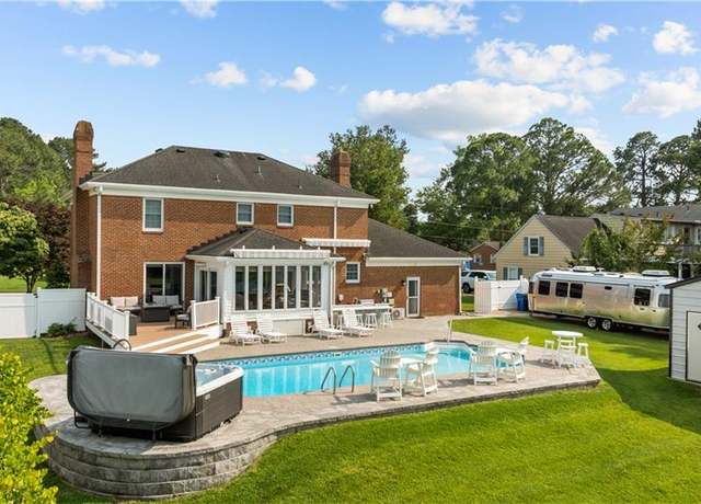Property at 4605 Templar Dr, Portsmouth, VA 23703, 4 beds, 2.5 baths
