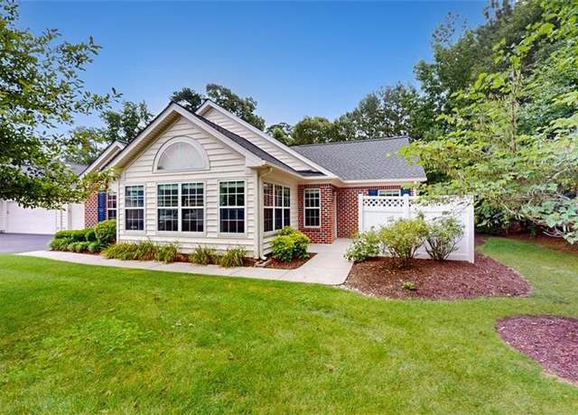 Property at 103 Horatio Gates Dr, Yorktown, VA 23690, 2 beds, 2 baths