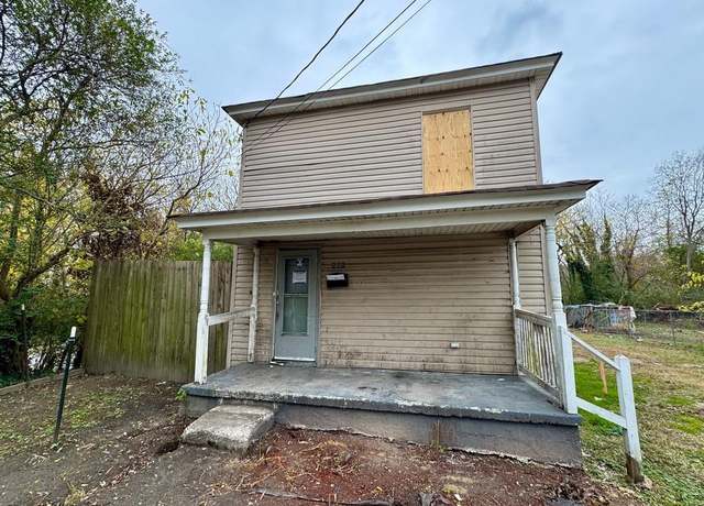 Property at 101 Day St, Suffolk, VA 23434, 5 beds, 2.5 baths