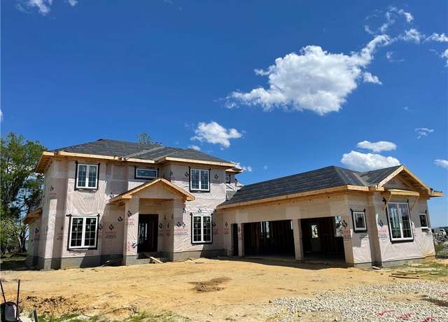 Property at 38 River Edge Dr, Suffolk, VA 23433, 5 beds, 4.5 baths