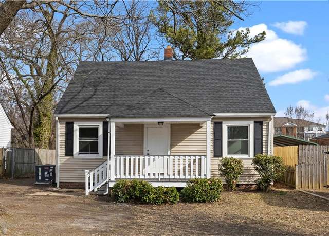 Property at 31 W Sunset Rd, Hampton, VA 23669, 3 beds, 2 baths