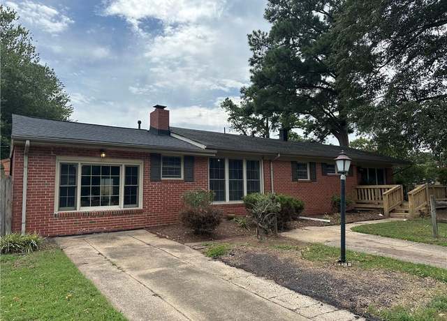 Property at 415 Cornwall Rd, Portsmouth, VA 23701, 4 beds, 2 baths