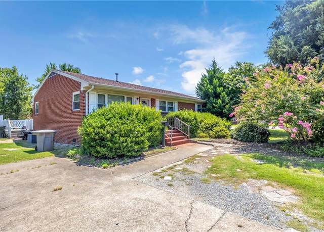 Property at 122 Big Bethel Rd, Hampton, VA 23666, 3 beds, 1.5 baths