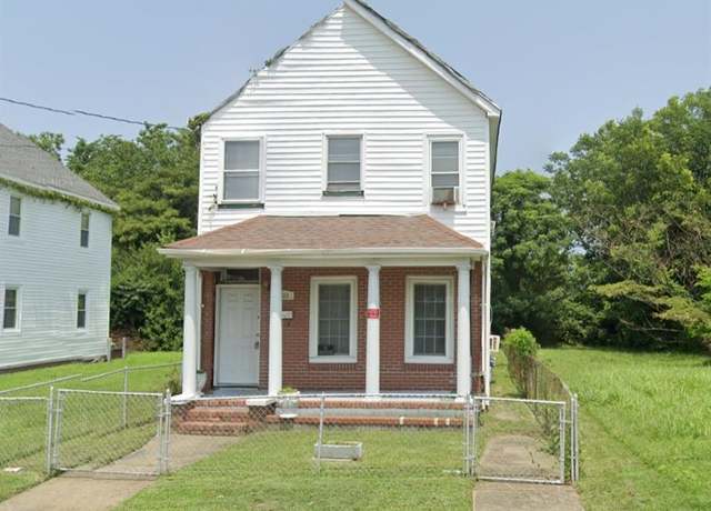 Property at 620 Ivy Ave, Newport News, VA 23607, 4 beds, 1 bath