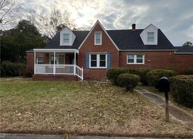 Property at 3861 Ahoy Dr, Chesapeake, VA 23321, 5 beds, 2 baths