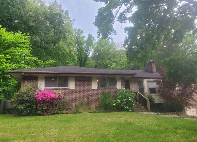 Property at 36 Garfield Dr, Newport News, VA 23608, 3 beds, 2 baths