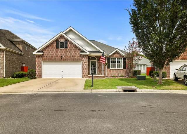 Property at 147 Lighthouse Dr, Portsmouth, VA 23703, 4 beds, 2 baths