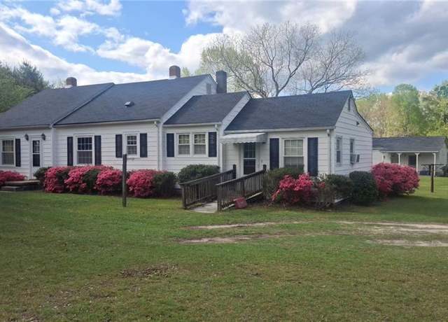 Property at 31153 Sycamore Church Rd, Franklin, VA 23851, 3 beds, 2 baths