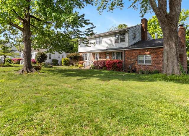 Property at 213 Brooke Dr, Hampton, VA 23669, 4 beds, 2.5 baths