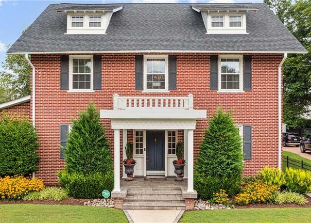 Property at 211 S Broad St, Suffolk, VA 23434, 5 beds, 3 baths