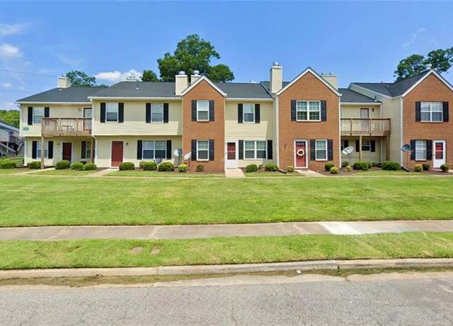 Property at 3440 Clover Rd E, Chesapeake, VA 23321, 2 beds, 1 bath