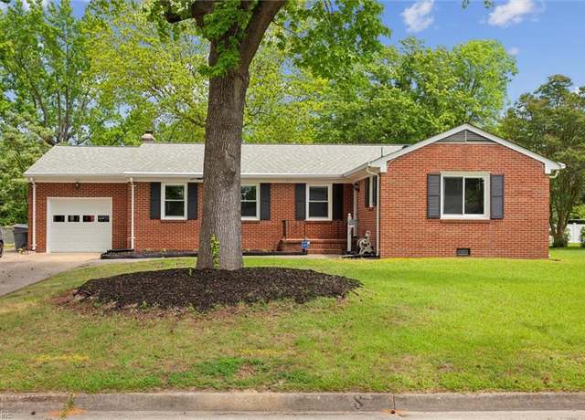 Property at 27 Hankins Dr, Hampton, VA 23669, 3 beds, 2 baths