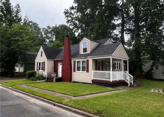 Property at 1700 Louisa Ave, Portsmouth, VA 23707, 4 beds, 3 baths