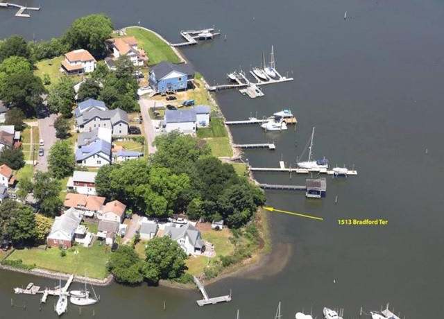 Property at 1513 Bradford Ter, Portsmouth, VA 23704, 5 beds, 3.5 baths
