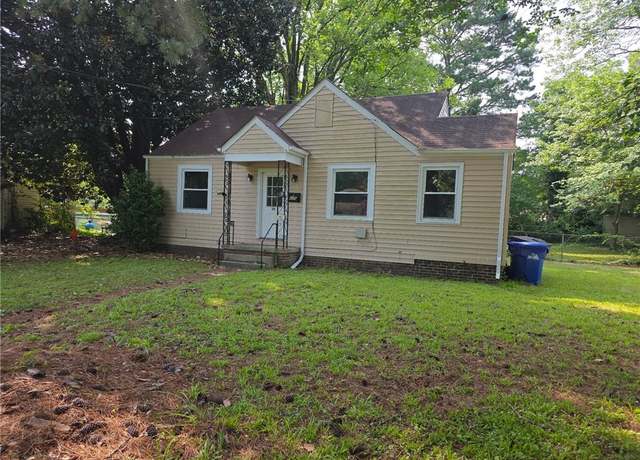Property at 605 Fairview Ln, Portsmouth, VA 23702, 4 beds, 1 bath