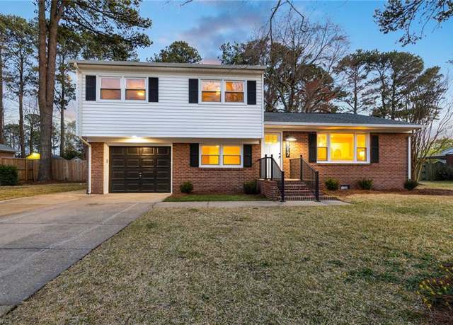 Property at 5017 Regina Ln, Virginia Beach, VA 23455, 4 beds, 2.5 baths