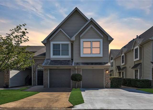 Property at 1877 Calash Way, Virginia Beach, VA 23454, 2 beds, 2 baths