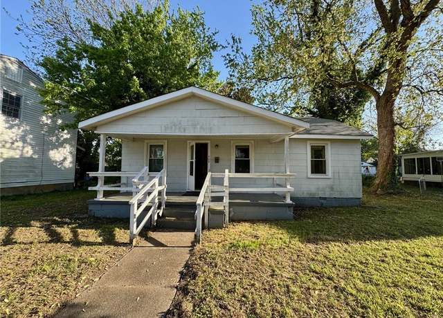 Property at 509 Lee St, Hampton, VA 23669, 2 beds, 1 bath