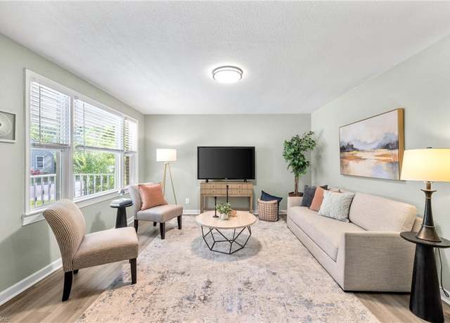 Property at 1035 Ivaloo St, Norfolk, VA 23513, 3 beds, 1.5 baths