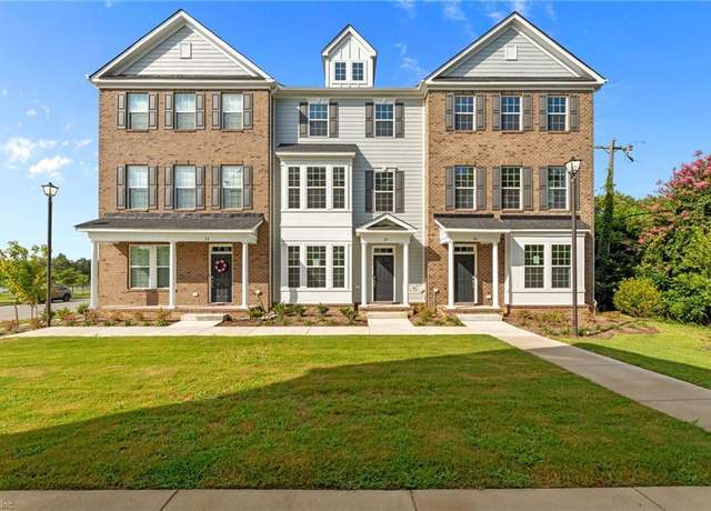 Property at 24 Freeman Dr, Hampton, VA 23666, 4 beds, 3.5 baths