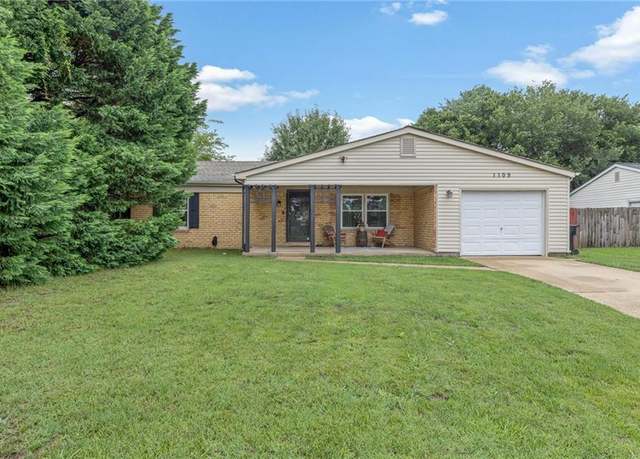Property at 1109 Evert Dr, Virginia Beach, VA 23464, 3 beds, 2 baths