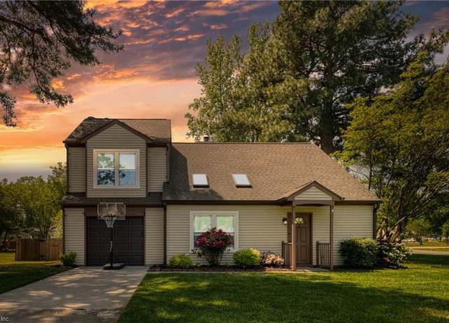 Property at 100 Wallace Ct, Yorktown, VA 23693, 3 beds, 2.5 baths