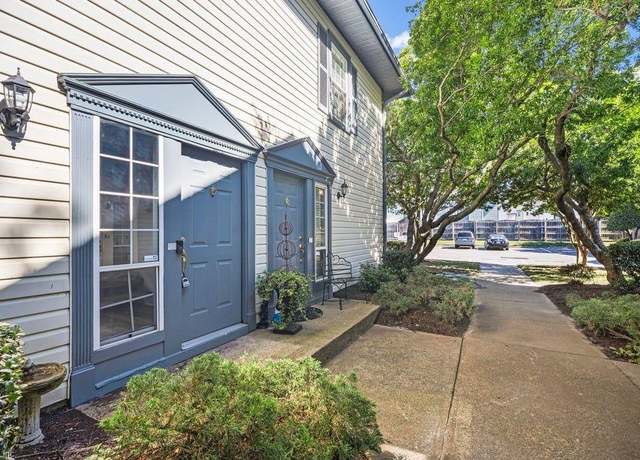 Property at 528 N Birdneck Rd #104, Virginia Beach, VA 23451, 2 beds, 2.5 baths
