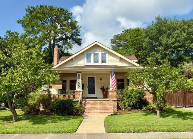 Property at 168 Orleans Cir, Norfolk, VA 23509, 4 beds, 2 baths