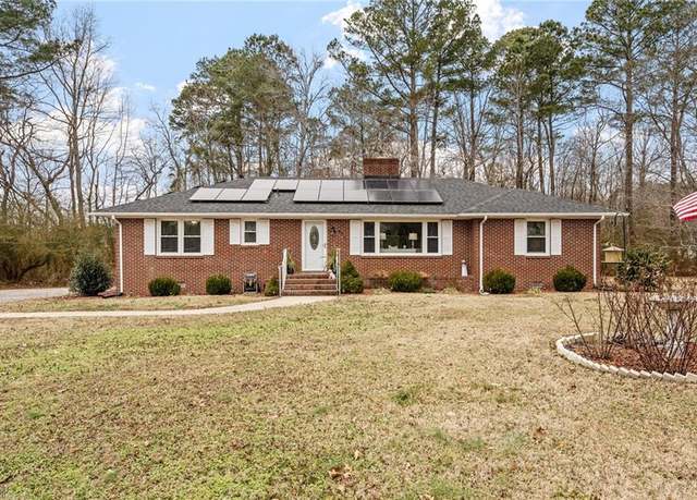 Property at 433 Manning Bridge Rd, Suffolk, VA 23434, 3 beds, 2 baths