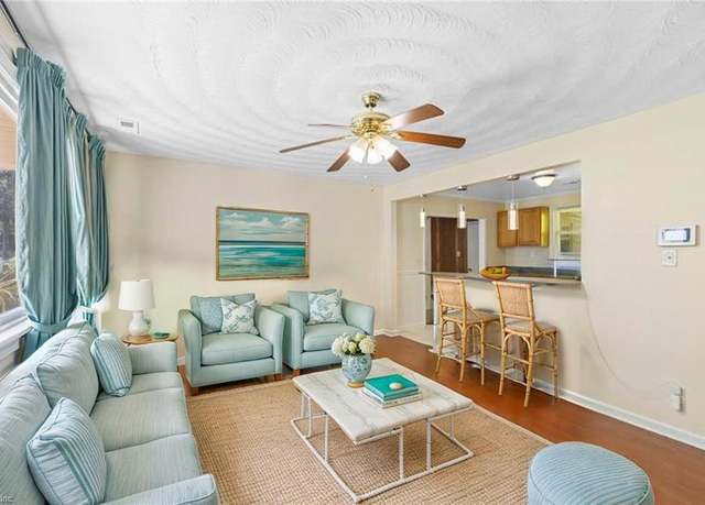 Property at 225 Marlene St, Virginia Beach, VA 23452, 4 beds, 2 baths