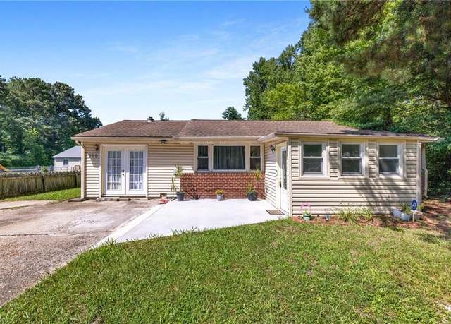 Property at 225 Marlene St, Virginia Beach, VA 23452, 4 beds, 2 baths