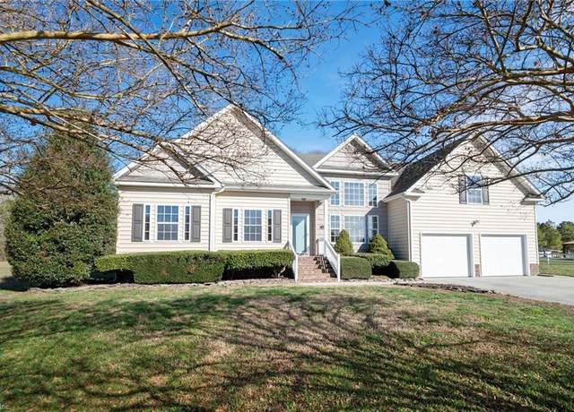 Property at 104 Chickadee St, Moyock, NC 27958, 4 beds, 2 baths