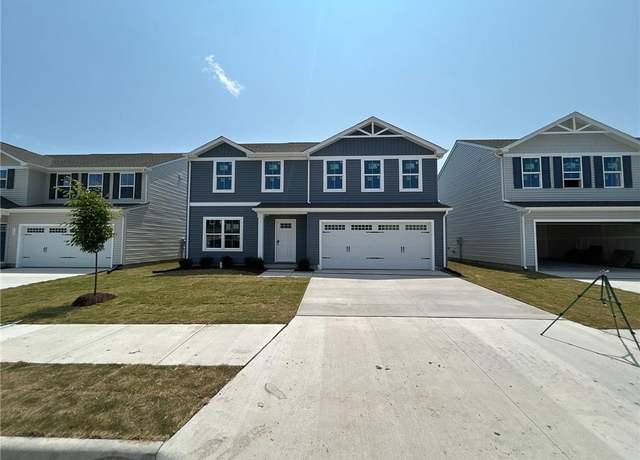 Property at 111 Monmouth St, Portsmouth, VA 23701, 4 beds, 2.5 baths
