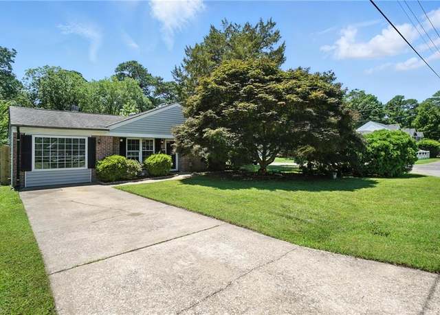 Property at 301 Richardson St, Norfolk, VA 23503, 4 beds, 2 baths