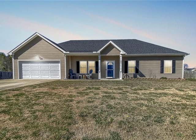 Property at 102 Red Maple Ct, Currituck, NC 27929, 3 beds, 2 baths