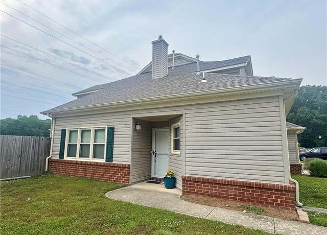 Property at 101 Monarch Glade, Yorktown, VA 23692, 3 beds, 2.5 baths