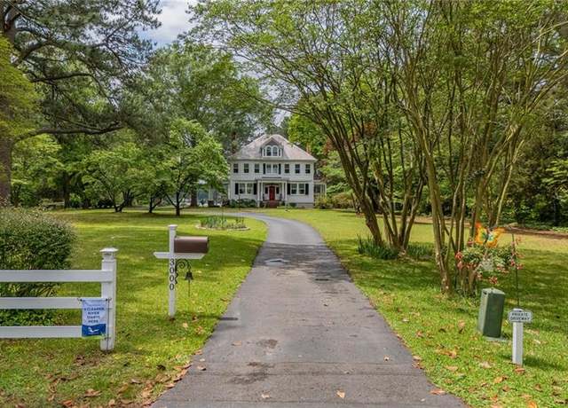 Property at 3000 Ferguson Dr, Portsmouth, VA 23703, 5 beds, 3.5 baths