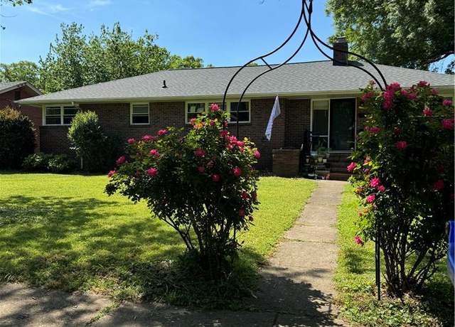 Property at 521 N Shore Rd, Norfolk, VA 23505, 3 beds, 2 baths