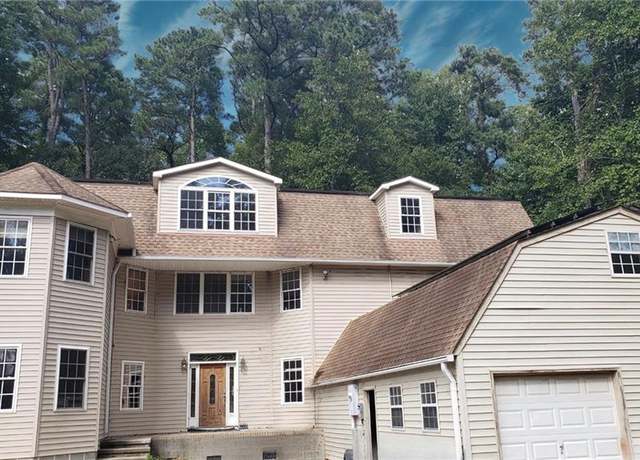 Property at 706 Yorktown Rd, Poquoson, VA 23662, 5 beds, 3 baths