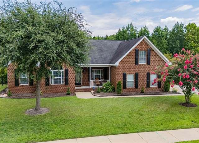 Property at 6025 Mainsail Ln, Suffolk, VA 23435, 3 beds, 3 baths