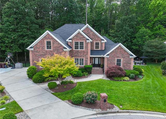 Property at 409 Torre Pine Ct, Chesapeake, VA 23322, 6 beds, 3.5 baths