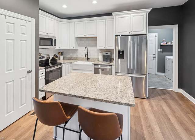 Property at 5385 Olde Towne Rd, Williamsburg, VA 23188, 5 beds, 2.5 baths