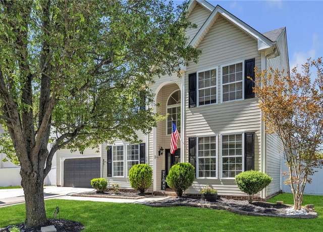 Property at 102 Windsor Court Ct, Suffolk, VA 23434, 5 beds, 2.5 baths