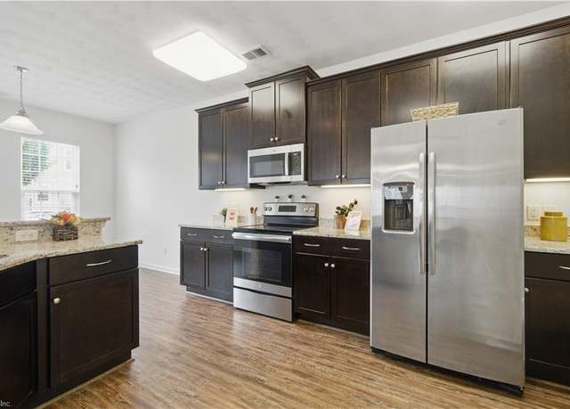Property at 2171 Humphreys Dr, Suffolk, VA 23435, 3 beds, 2.5 baths