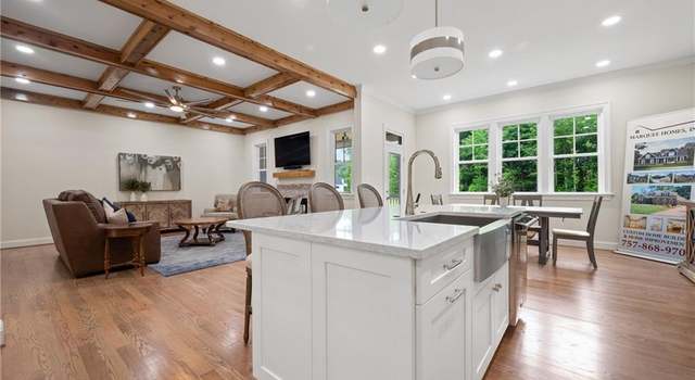 Photo of 410 Octavia Dr, Yorktown, VA 23693