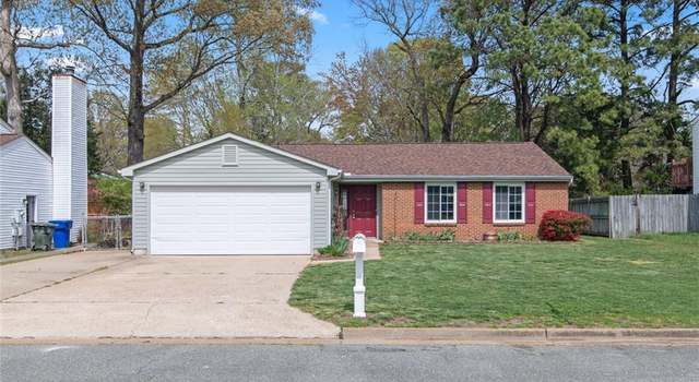 Photo of 221 Brunswick Pl, Newport News, VA 23601