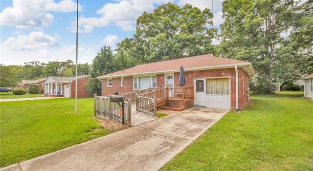 Photo of 45 Richland Dr, Newport News, VA 23608