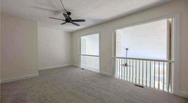 Photo of 686 Lord Dunmore Dr, Virginia Beach, VA 23464