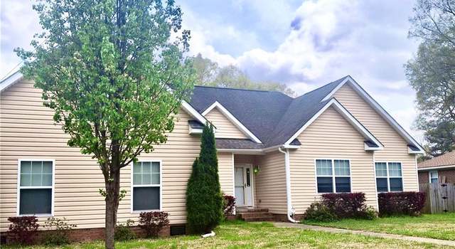 Photo of 2033 Maywood St, Chesapeake, VA 23323